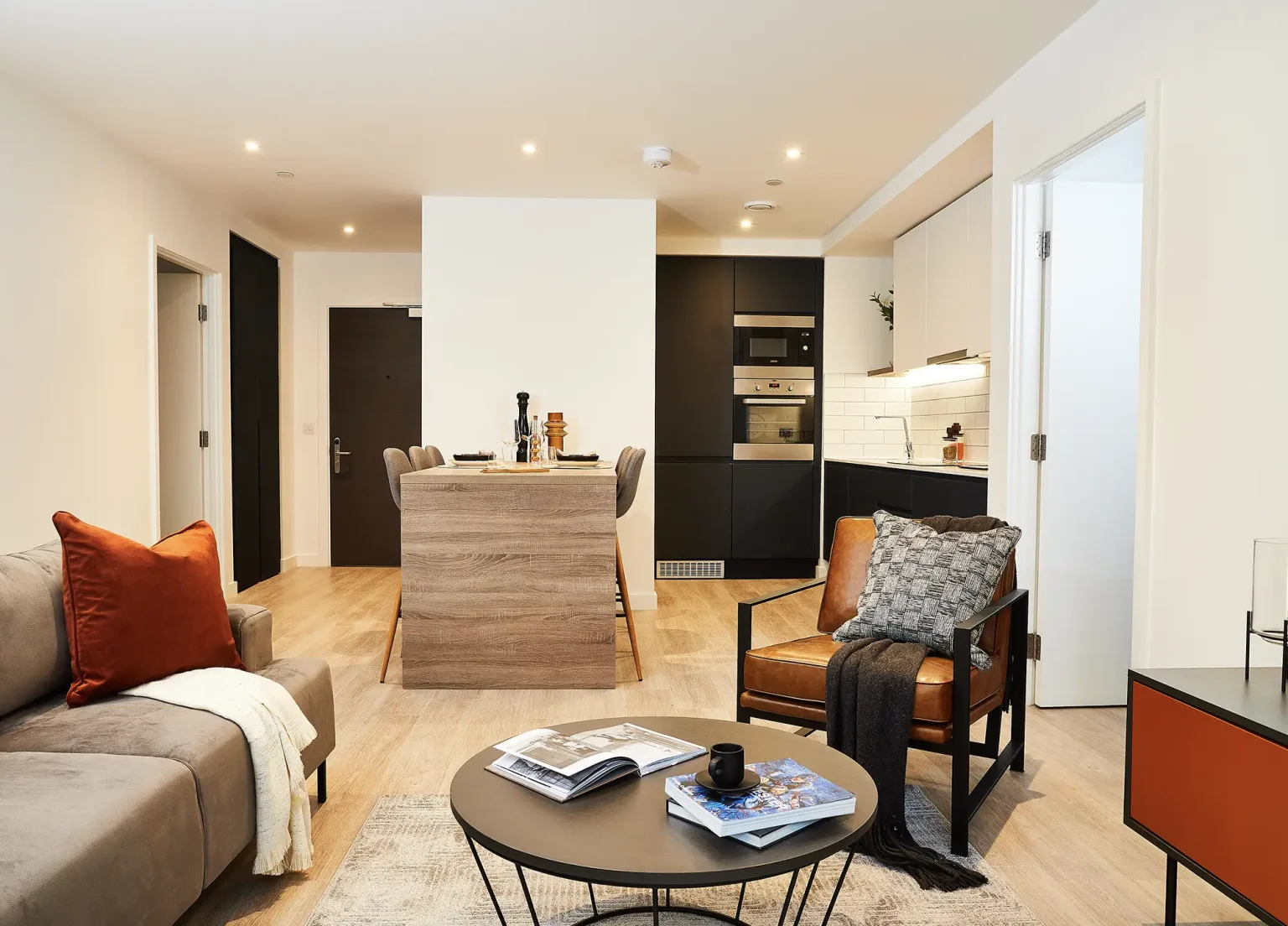 Vita Living Circle Square Apartment