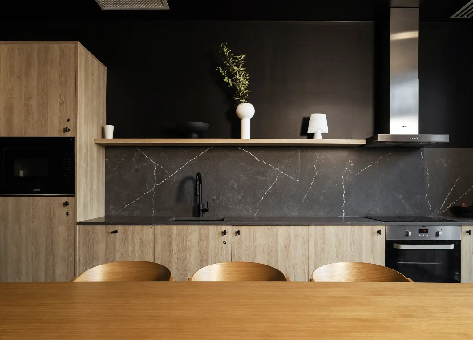 Vita Living Circle Square Apartment dining