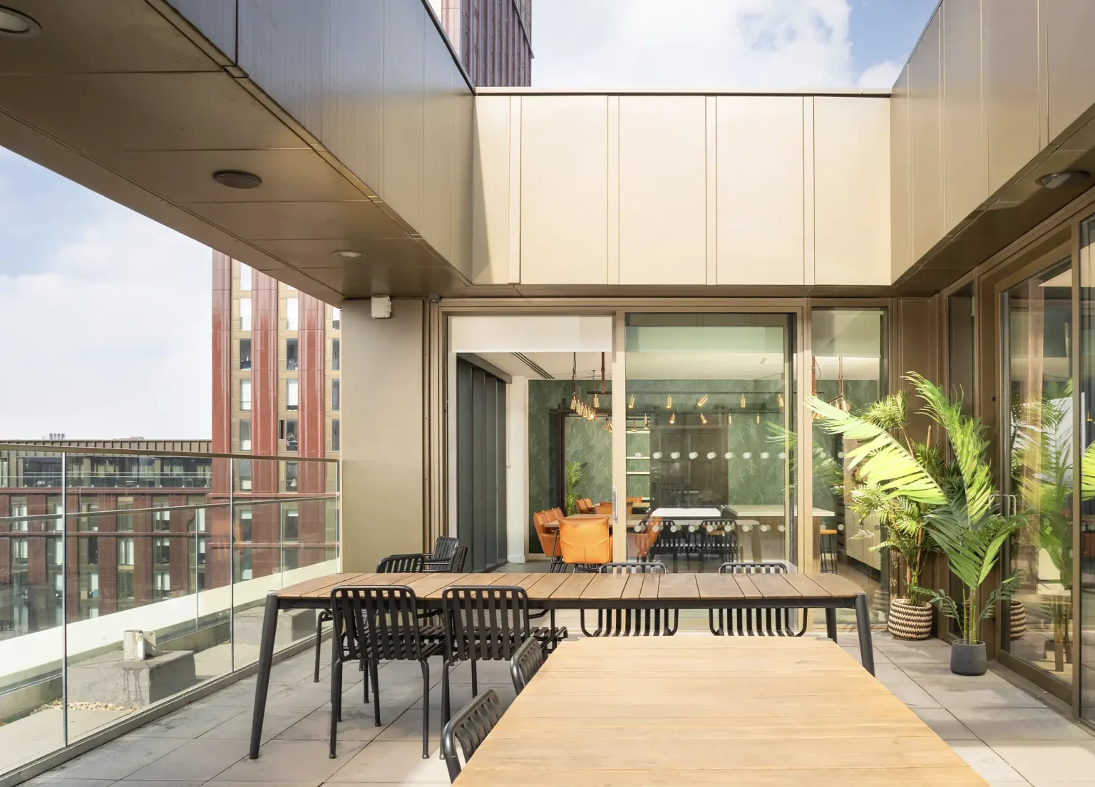 Vita Living Circle Square Terrace